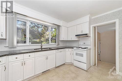 260 Remic Avenue, Ottawa, ON - Indoor Photo Showing Kitchen With Double Sink