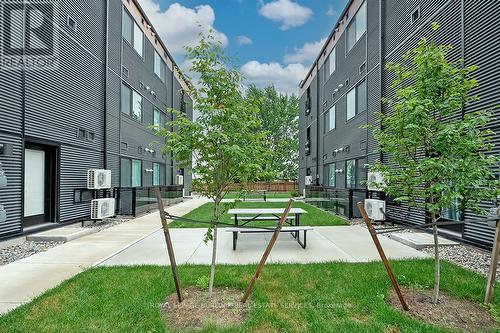 2C - 259 King Street E, Hamilton, ON - Outdoor