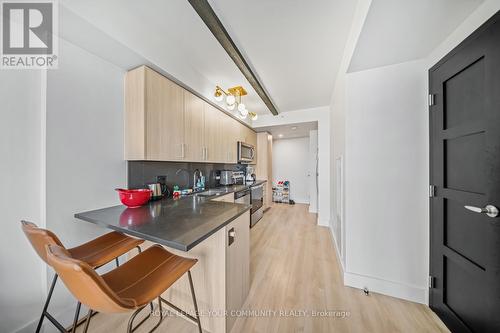 704 - 145 Columbia Street, Waterloo, ON - Indoor Photo Showing Kitchen