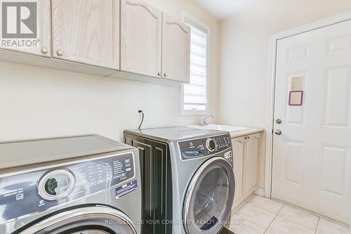 2378 North Ridge Trail, Oakville, ON - Indoor Photo Showing Laundry Room