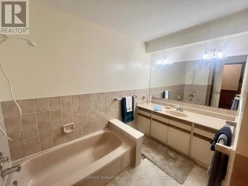 87 Main Street W, Brock (Beaverton), ON - Indoor Photo Showing Bathroom