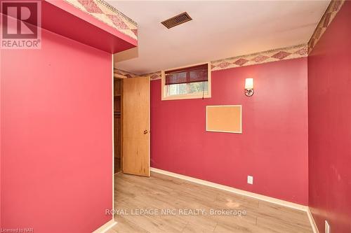 14 Woodelm Drive, St. Catharines, ON - Indoor Photo Showing Other Room