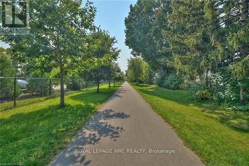 14 Woodelm Drive, St. Catharines, ON - Outdoor With View