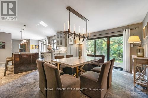 4794 Massey Lane, Ottawa, ON - Indoor Photo Showing Dining Room