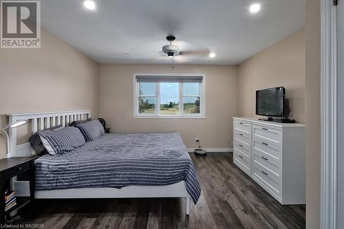 21388 Grey Rd 16, Chatsworth (Twp), ON - Indoor Photo Showing Bedroom