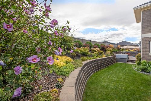 5335 Signet Crescent, Kelowna, BC - Outdoor