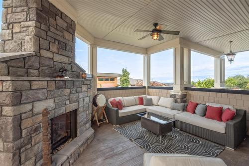 5335 Signet Crescent, Kelowna, BC -  With Fireplace With Deck Patio Veranda With Exterior