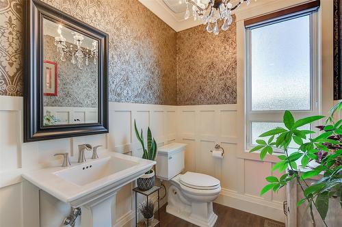 5335 Signet Crescent, Kelowna, BC - Indoor Photo Showing Bathroom