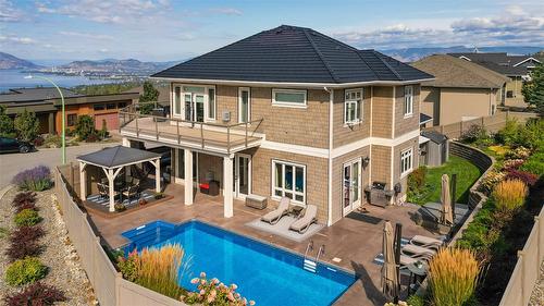 5335 Signet Crescent, Kelowna, BC - Outdoor With In Ground Pool With Deck Patio Veranda