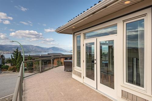 5335 Signet Crescent, Kelowna, BC - Outdoor With Deck Patio Veranda With Exterior