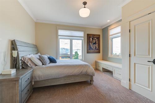 5335 Signet Crescent, Kelowna, BC - Indoor Photo Showing Bedroom