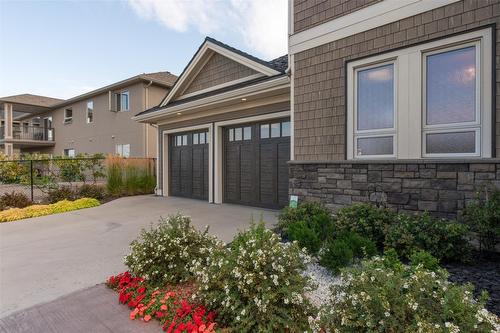 5335 Signet Crescent, Kelowna, BC - Outdoor