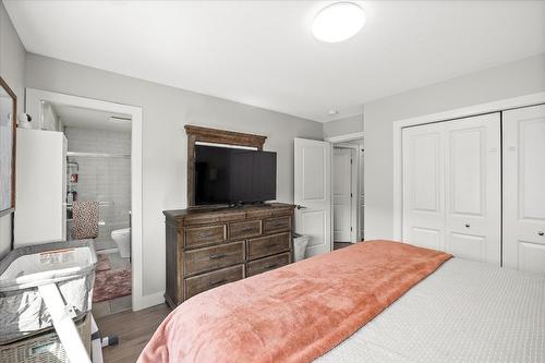 3737 Inverness Road, West Kelowna, BC - Indoor Photo Showing Bedroom