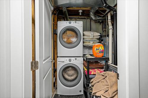 3737 Inverness Road, West Kelowna, BC - Indoor Photo Showing Laundry Room