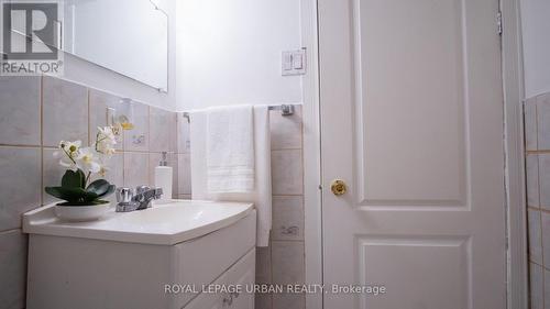 141 Prescott Avenue, Toronto, ON -  Photo Showing Bathroom