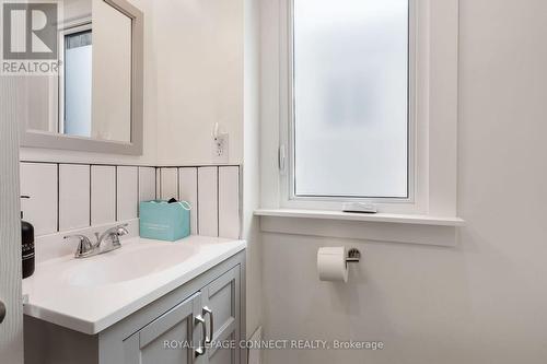 44 Symington Avenue, Toronto, ON - Indoor Photo Showing Bathroom