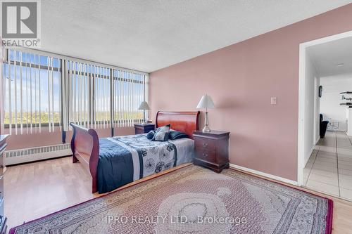 2209 - 3300 Don Mills Road, Toronto (Don Valley Village), ON - Indoor Photo Showing Bedroom