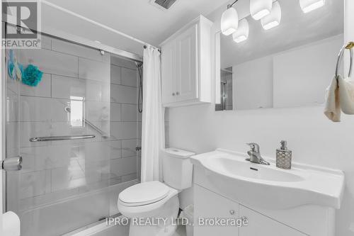 2209 - 3300 Don Mills Road, Toronto (Don Valley Village), ON - Indoor Photo Showing Bathroom