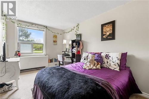 200 Jamieson Parkway Unit# 111, Cambridge, ON - Indoor Photo Showing Bedroom