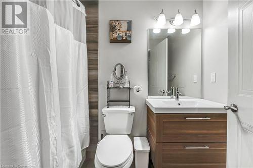 200 Jamieson Parkway Unit# 111, Cambridge, ON - Indoor Photo Showing Bathroom