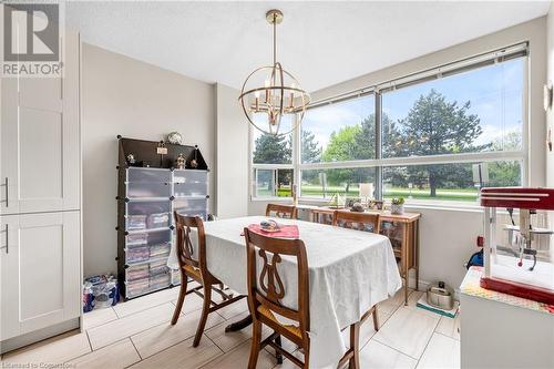 200 Jamieson Parkway Unit# 111, Cambridge, ON - Indoor Photo Showing Dining Room