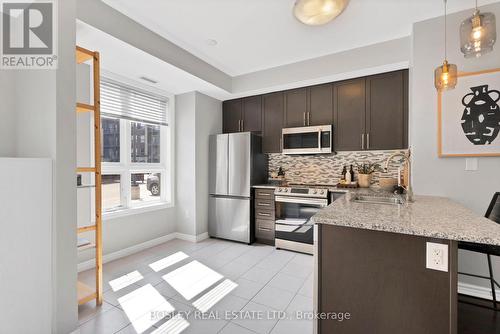 6 - 5030 Corporate Drive, Burlington, ON - Indoor Photo Showing Kitchen With Stainless Steel Kitchen With Upgraded Kitchen