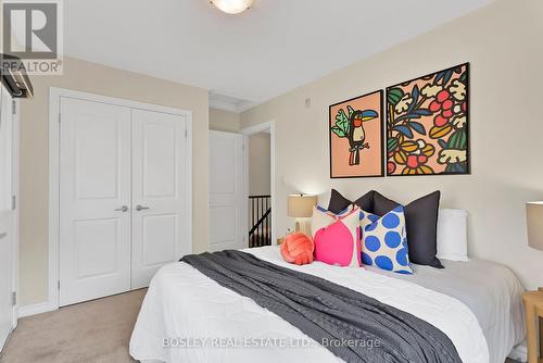 6 - 5030 Corporate Drive, Burlington, ON - Indoor Photo Showing Bedroom