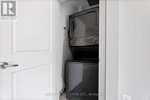 6 - 5030 Corporate Drive, Burlington, ON - Indoor Photo Showing Laundry Room