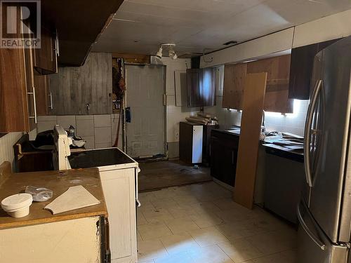 550 Rutland Road S, Kelowna, BC - Indoor Photo Showing Kitchen