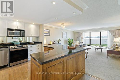 204 - 2 South Front Street, Belleville, ON - Indoor Photo Showing Kitchen