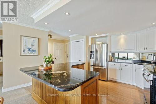 204 - 2 South Front Street, Belleville, ON - Indoor Photo Showing Kitchen With Upgraded Kitchen