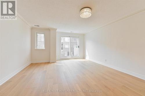 506 Grandview Way, Toronto, ON - Indoor Photo Showing Other Room