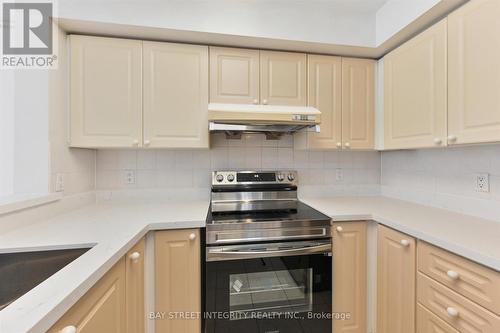 506 Grandview Way, Toronto, ON - Indoor Photo Showing Kitchen