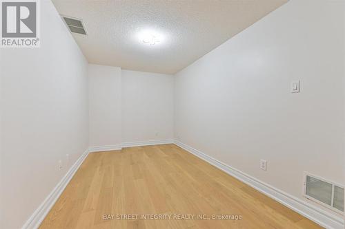 506 Grandview Way, Toronto, ON - Indoor Photo Showing Other Room