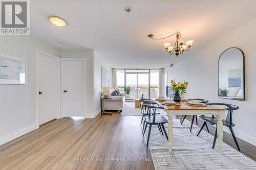 709 - 5090 Pinedale Avenue, Burlington, ON - Indoor Photo Showing Dining Room