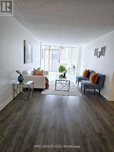 306 - 5 Rowntree Road, Toronto, ON - Indoor Photo Showing Living Room