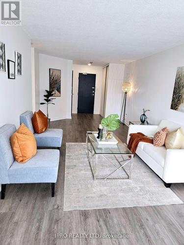 306 - 5 Rowntree Road, Toronto, ON - Indoor Photo Showing Living Room