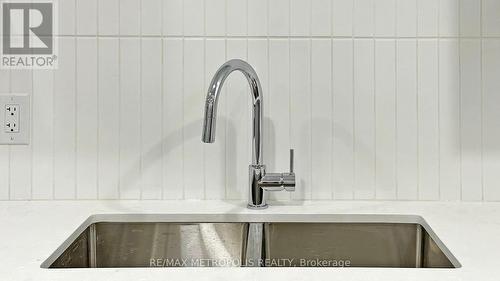 Lower B - 40 Stanwood Crescent, Toronto (Humbermede), ON - Indoor Photo Showing Kitchen With Double Sink