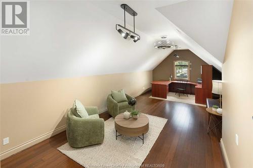 3010 Bridgeway Boulevard, Lasalle, ON - Indoor Photo Showing Living Room