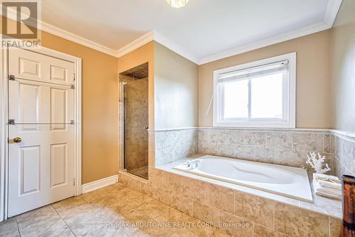 1348 Pilgrims Way, Oakville, ON - Indoor Photo Showing Bathroom