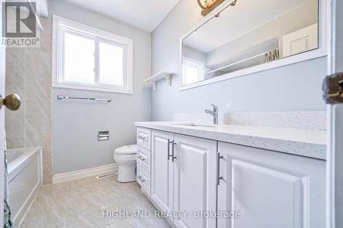 3375 Dovetail Mews, Mississauga (Erin Mills), ON - Indoor Photo Showing Bathroom