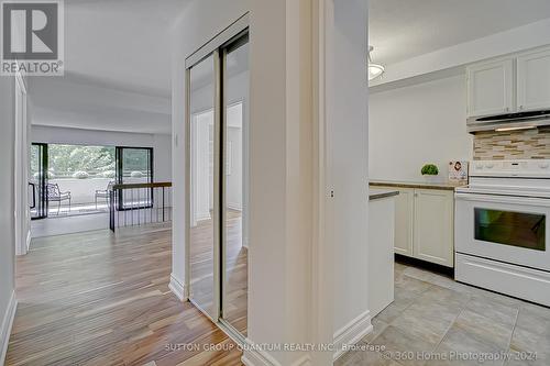 304 - 965 Inverhouse Drive, Mississauga (Clarkson), ON - Indoor Photo Showing Kitchen