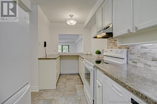 304 - 965 Inverhouse Drive, Mississauga (Clarkson), ON - Indoor Photo Showing Bathroom