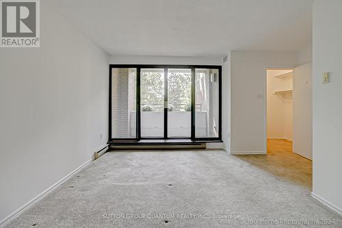 304 - 965 Inverhouse Drive, Mississauga (Clarkson), ON - Indoor Photo Showing Laundry Room