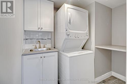 304 - 965 Inverhouse Drive, Mississauga (Clarkson), ON - Indoor Photo Showing Laundry Room