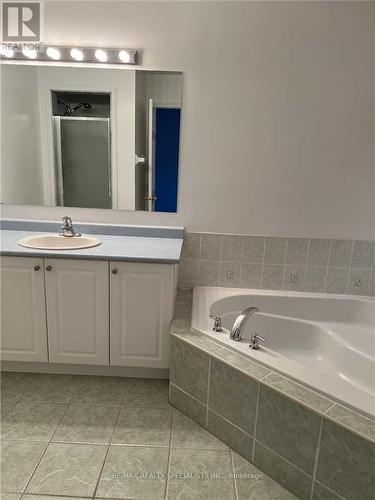 5882 Blue Spruce Avenue, Burlington (Orchard), ON - Indoor Photo Showing Bathroom