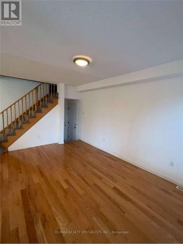 5882 Blue Spruce Avenue, Burlington, ON - Indoor Photo Showing Other Room