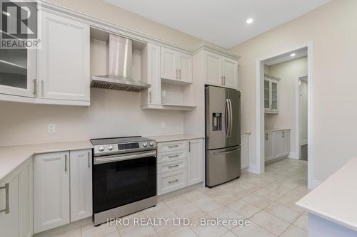 54 Arthur Griffin Crescent E, Caledon (Caledon East), ON - Indoor Photo Showing Kitchen