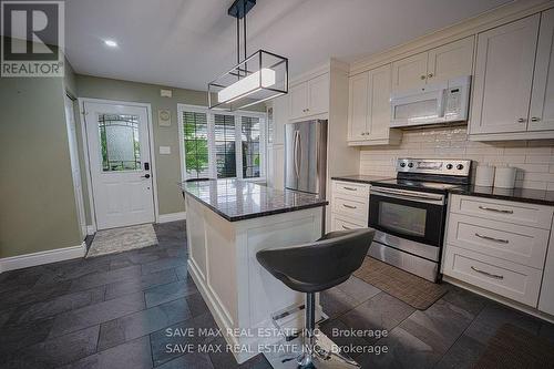 46 Cedarvale Avenue, Guelph, ON - Indoor Photo Showing Kitchen