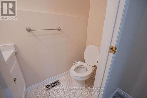 46 Cedarvale Avenue, Guelph, ON - Indoor Photo Showing Bathroom